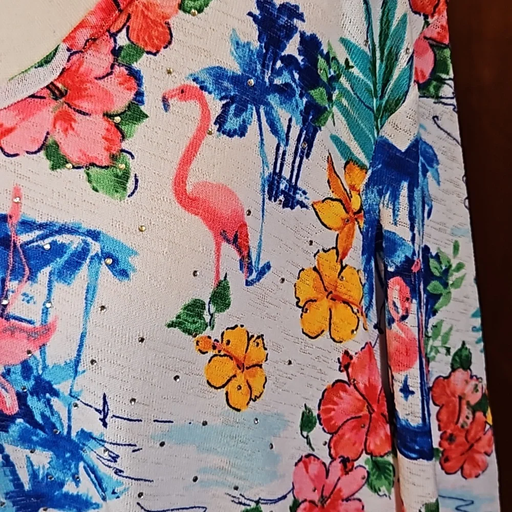 CATHY DANIELS TOP SHIRT 1X FLAMINGO FLORAL FLOWERS V-NECK PINK YELLOW BL… - Picture 4 of 9